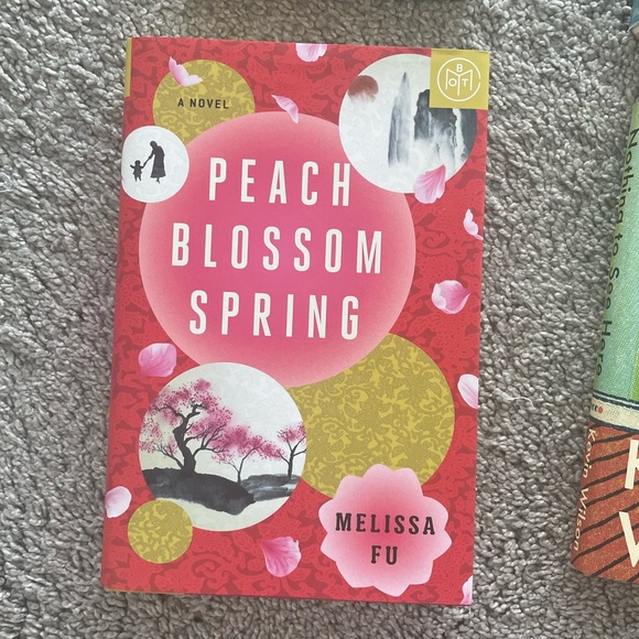 Book bundle - Picture 2 of 5